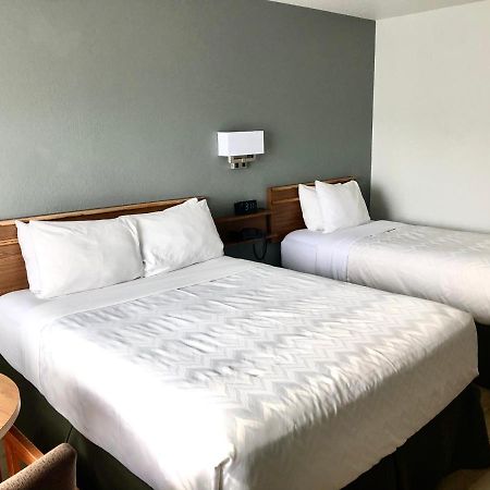 Super 8 By Wyndham Fort Bragg Esterno foto