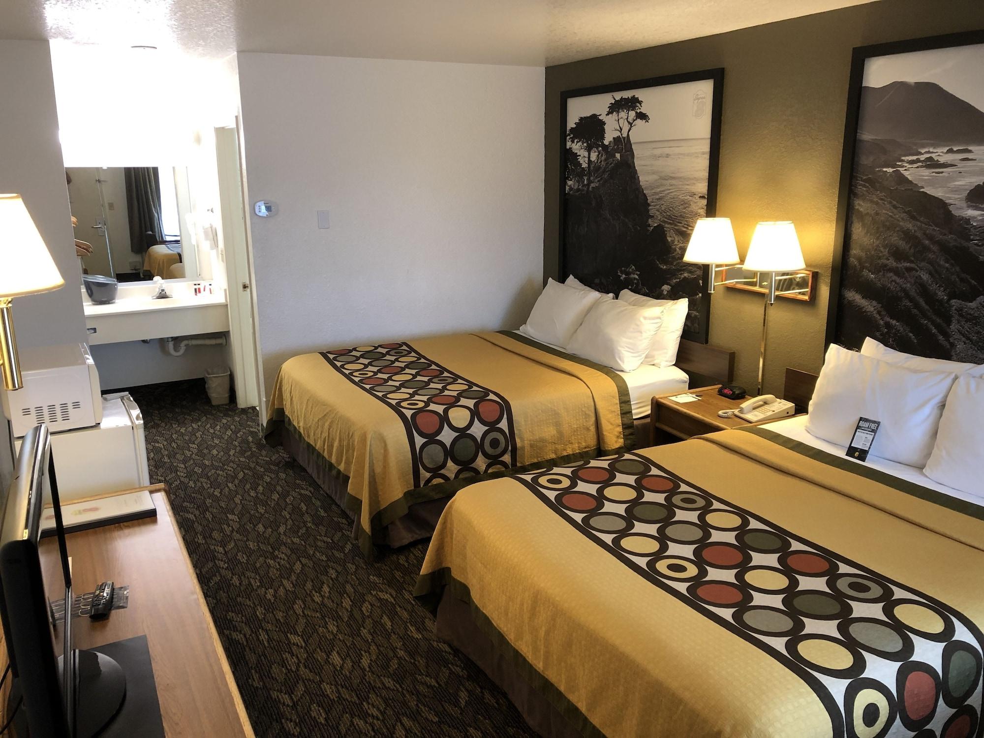 Super 8 By Wyndham Fort Bragg Esterno foto