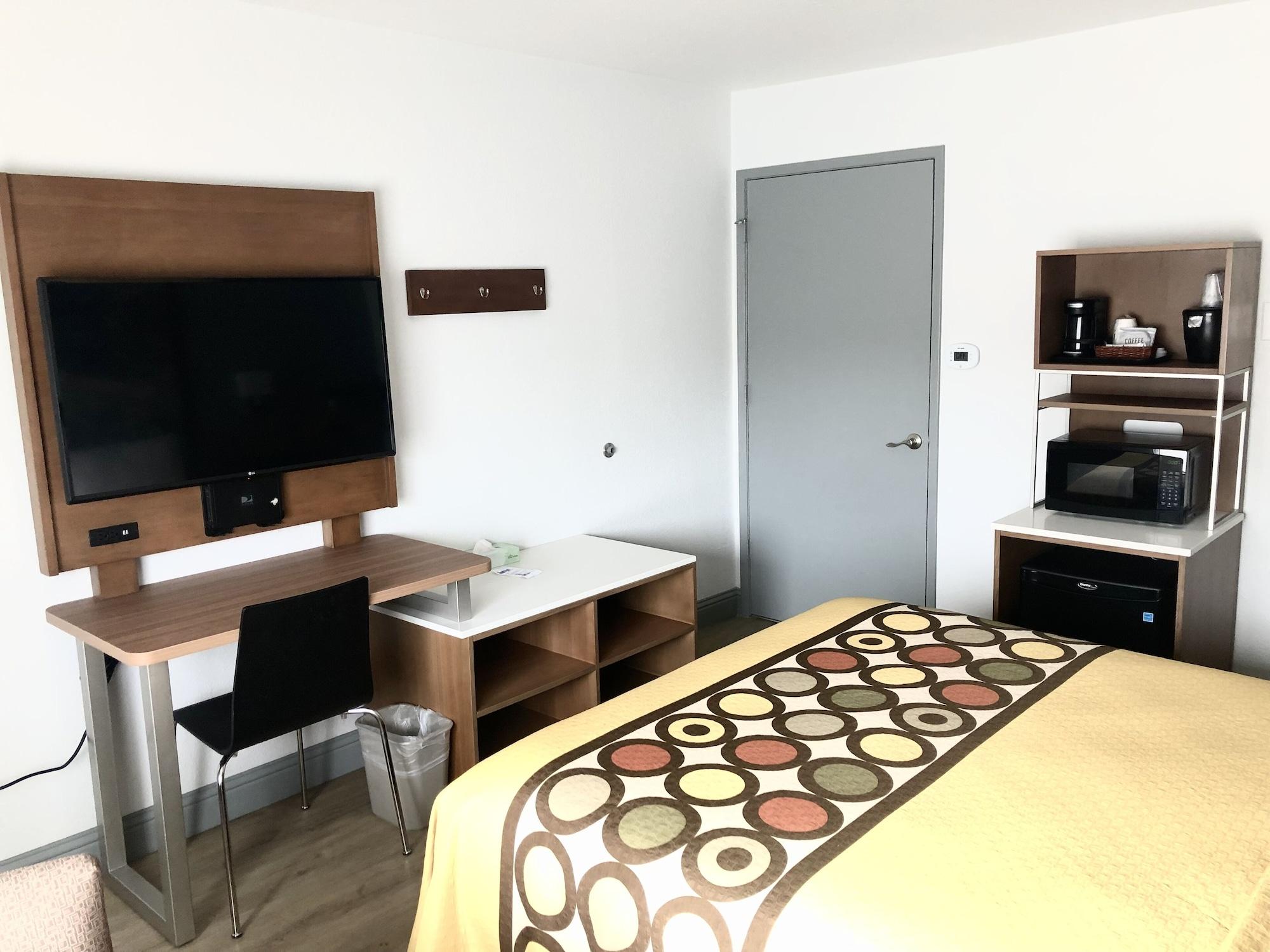 Super 8 By Wyndham Fort Bragg Esterno foto