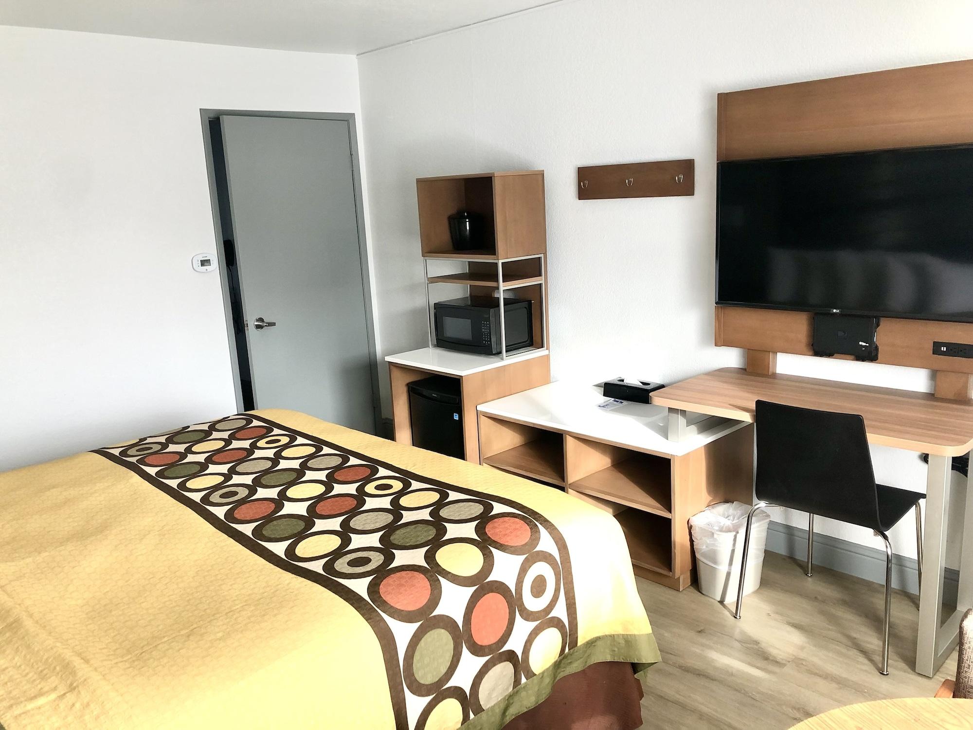 Super 8 By Wyndham Fort Bragg Esterno foto