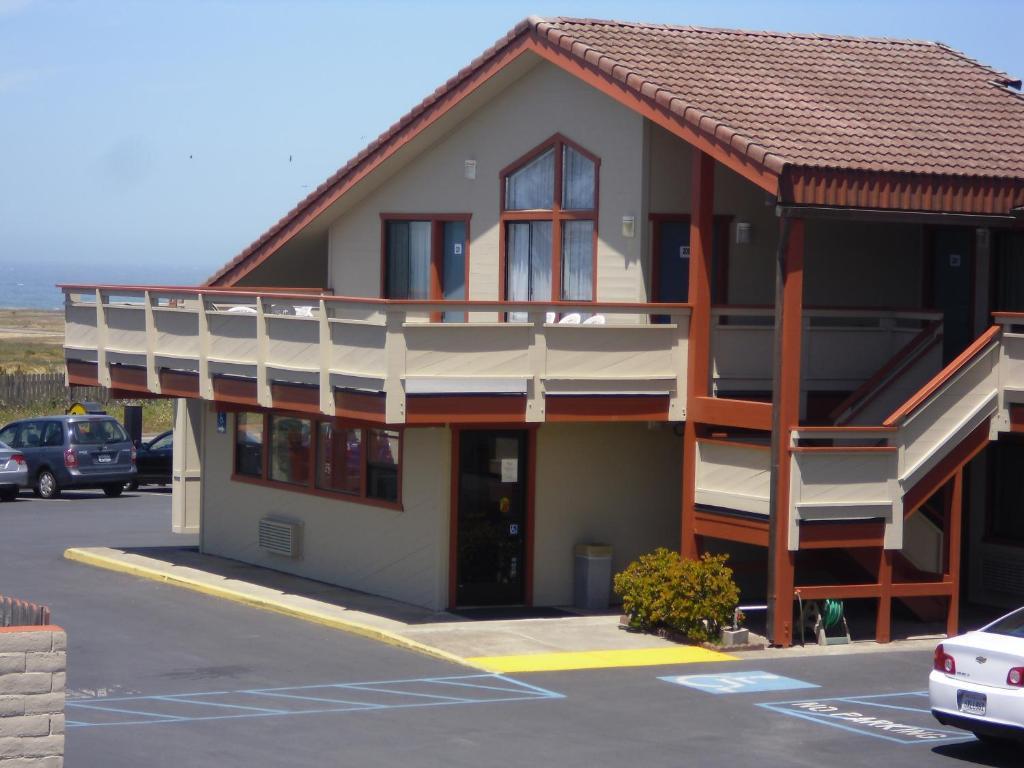 Super 8 By Wyndham Fort Bragg Esterno foto